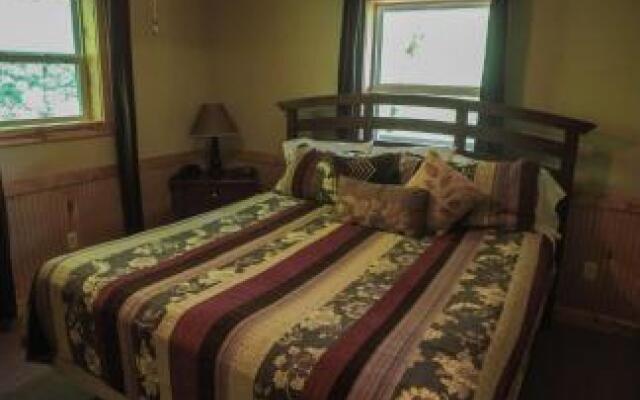 Hideout - Hocking Hills