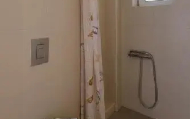 Poseidon Studios & Apartments