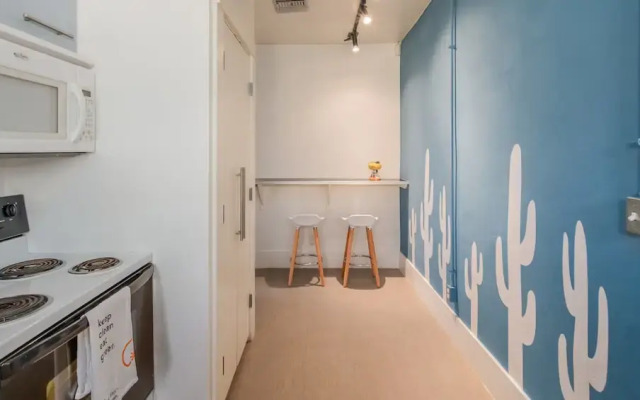 Quaint 2BR Near Downtown by WanderJaunt