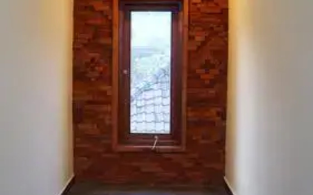 Utari House