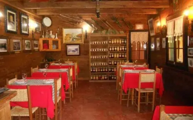 L'Emiliano Cabañas-Ristorante