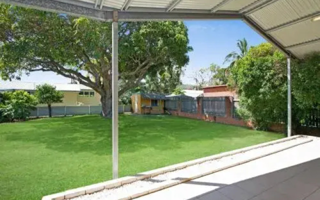 Wheelchair Friendly with water views - Welsby Pde, Bongaree