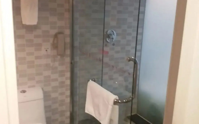 Dushanzi Hotel - Urumqi