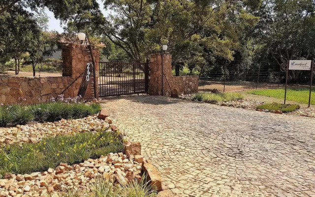 Zwavelpoort Guesthouse