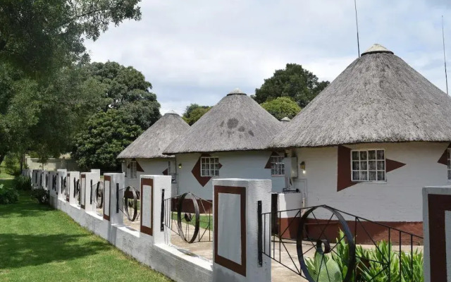 Sheri's Lodge & Backpackers