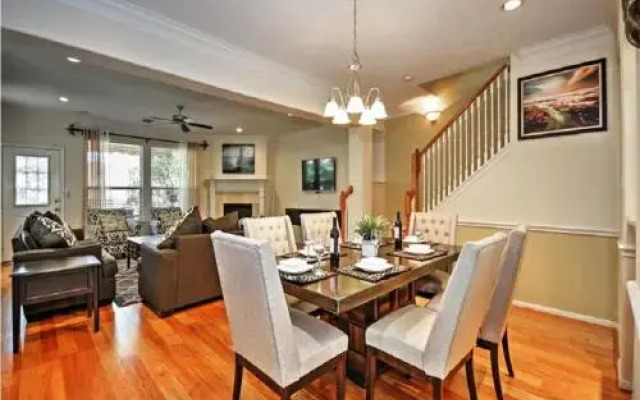 River Oak Retreat
