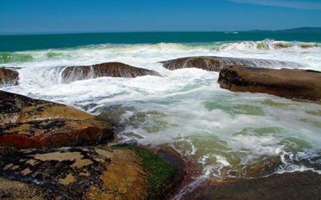 Pousada OceAnas Frente Mar Estaleiro