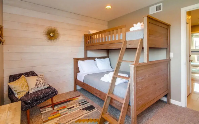 Coastal Retreat - 2 Br Home