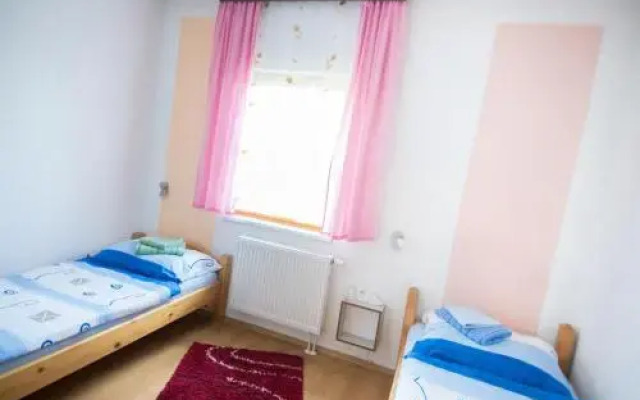 Bed and Breakfast Villa Dvor