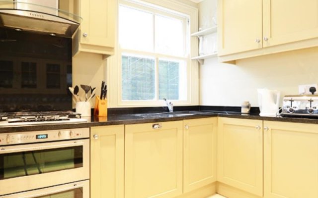 Veeve  5 Bed Family Home Tynemouth Street Fulham
