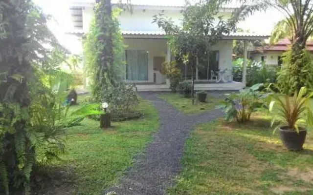 Aathid Garden Khao Lak