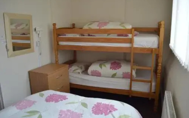 Ayrton House Holiday Apartments