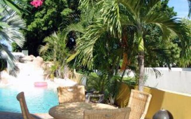 Mirador Apartments in Willemstad, Curacao from 87$, photos, reviews - zenhotels.com