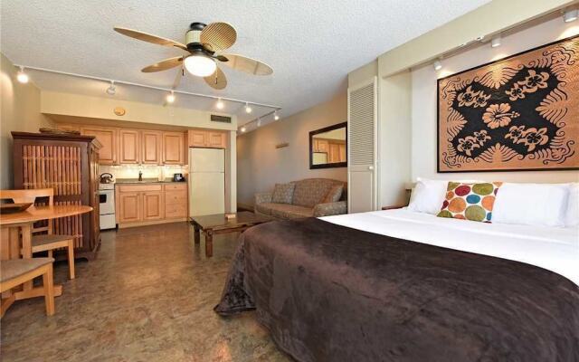 Royal Kahana 617 by RedAwning