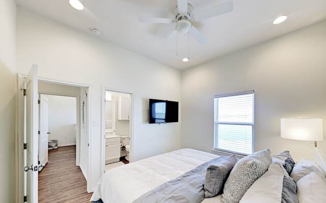 111 Stingray - 3 Br Home