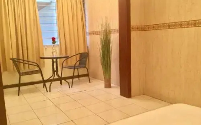 Mango Boulevard Hotel