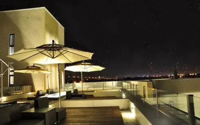 Sun Lok Live Green Building