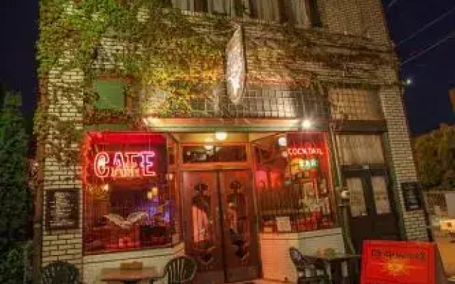McMenamins White Eagle