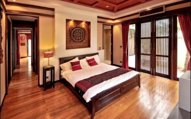 Private 4 Bed Villa in Maenam Ko Samui