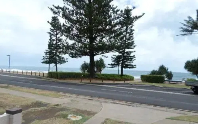 Nautilus Beachside Apartments