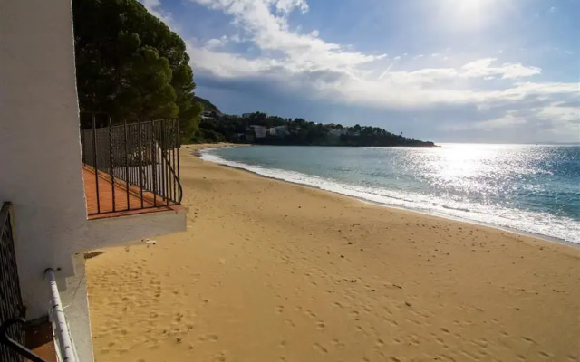 Agi Verones Platja