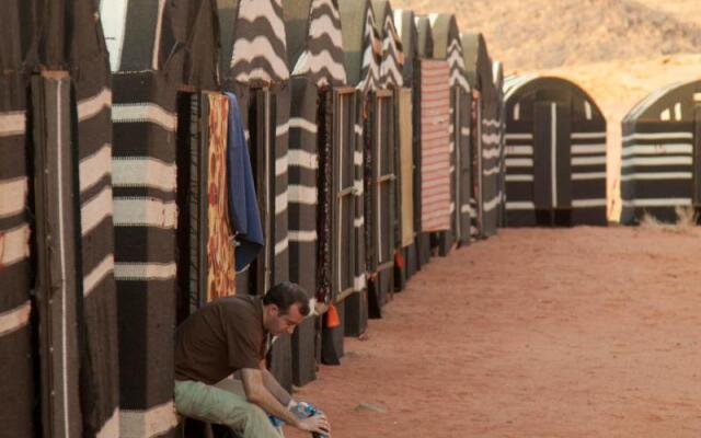 Jabal Rum Camp