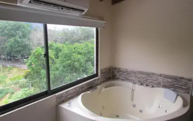 Poblado Brownstone