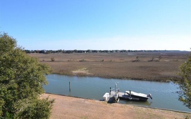 Marsh House by Peace Vacations