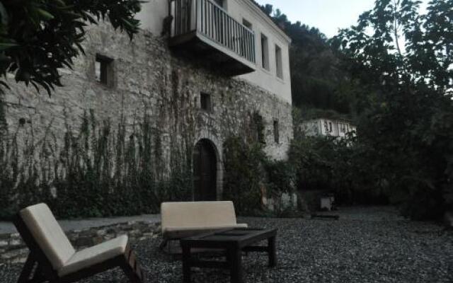 Berat Backpackers Hostel
