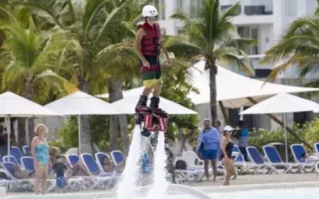 Playa Blanca Edificio Founders