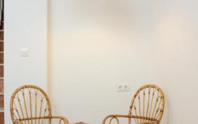 Las Atarazanas - Design Hostal