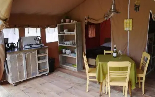 Glamping im Safaritent