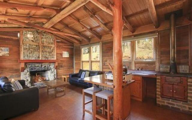 Wombat Valley Wild Country Cabins