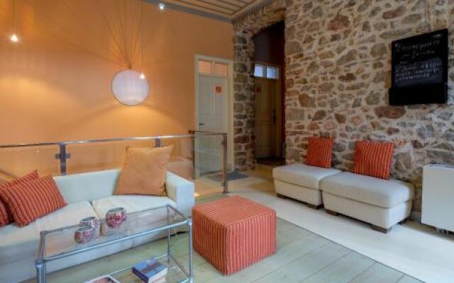 Kiriaki Guesthouse & Suites