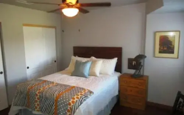 Willow Manor
