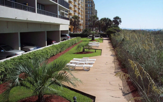 Sea Winds 101 3 Br condo by RedAwning