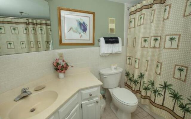 Inlet Reef 617 2 Bedroom Condo by RedAwning