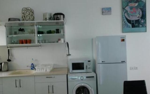 Breeze Apartments