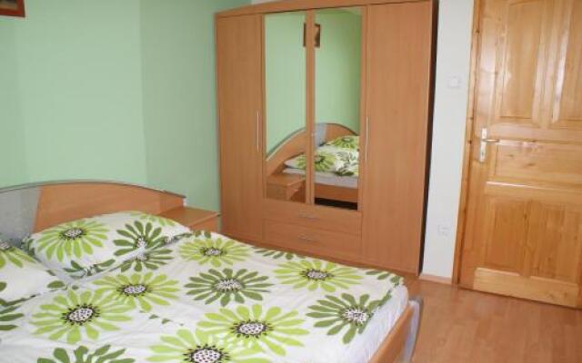 Árnyas Apartmanház