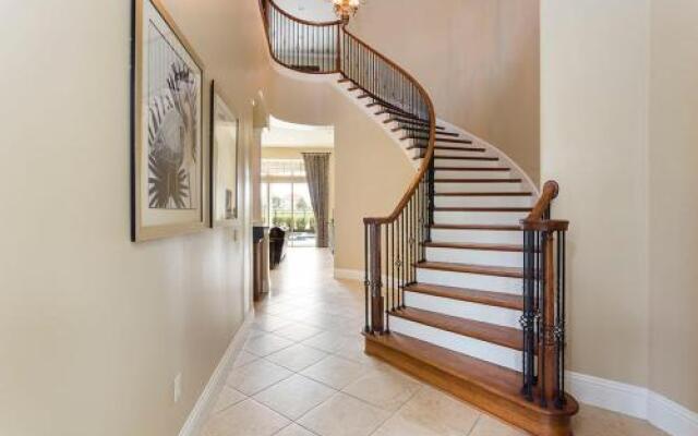 Villa W248 Gathering