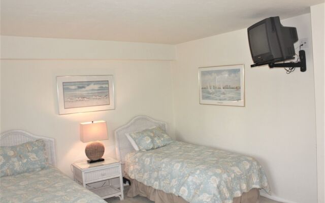 Jamaica Royale 301 - 2 Br Condo