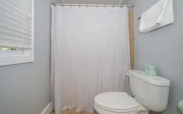 11 Gunnery - 5 Br Home