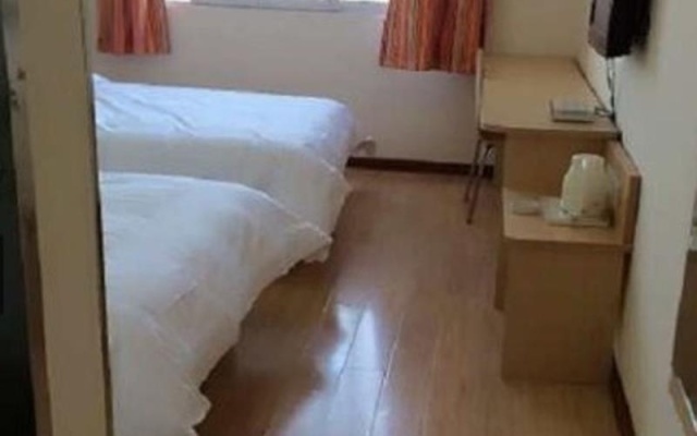 7 Days Inn Baoding Quyang Taihang Road Bus station Branch Hotel – Guest Rooms – Baoding