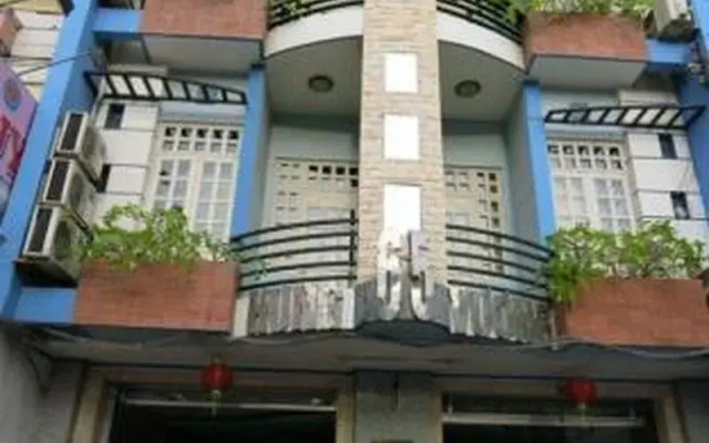 65 Hung Vuong Hotel