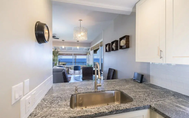 Kapalua Bay Villas 17B3 by RedAwning