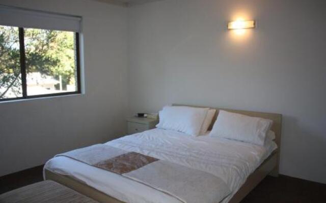 Close to Surf Beach, Surf Club, Hotel and Shops - Boyd St, Woorim – Guest Rooms – Woorim