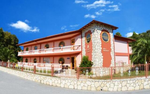 Petros Italos Bed & Breakfast