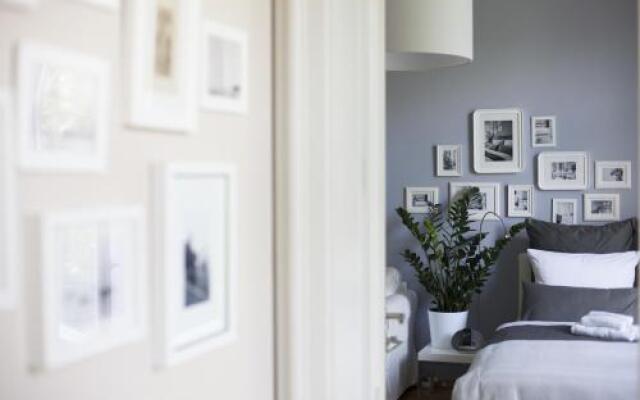 Studio 44 Apartments with Harmony