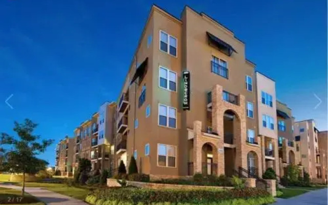 Luxury Lindbergh Apartments by Hosteeva