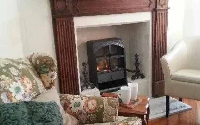 Jolly Painter Bed and Breakfast